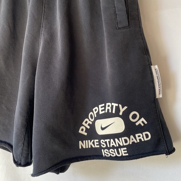 Nike Men's Standard Issue Basketball Athletic Shorts Black/White Size Medium - Picture 9 of 13